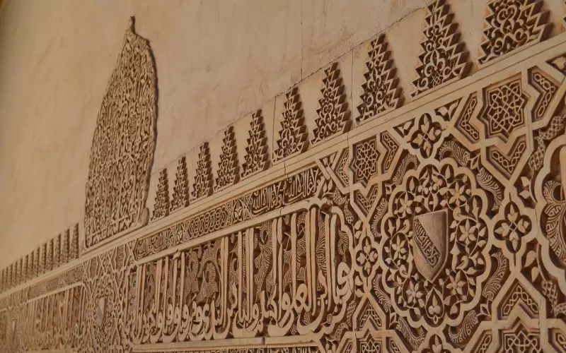 最容易撩拨男人内心的，是这些细节...