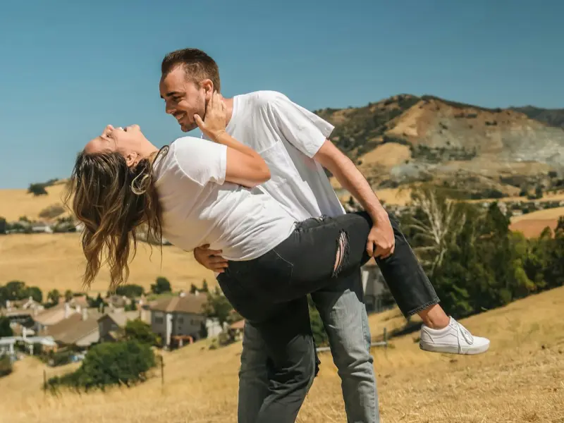 遇到一个只会伸手要钱的“婆家”是什么体验？