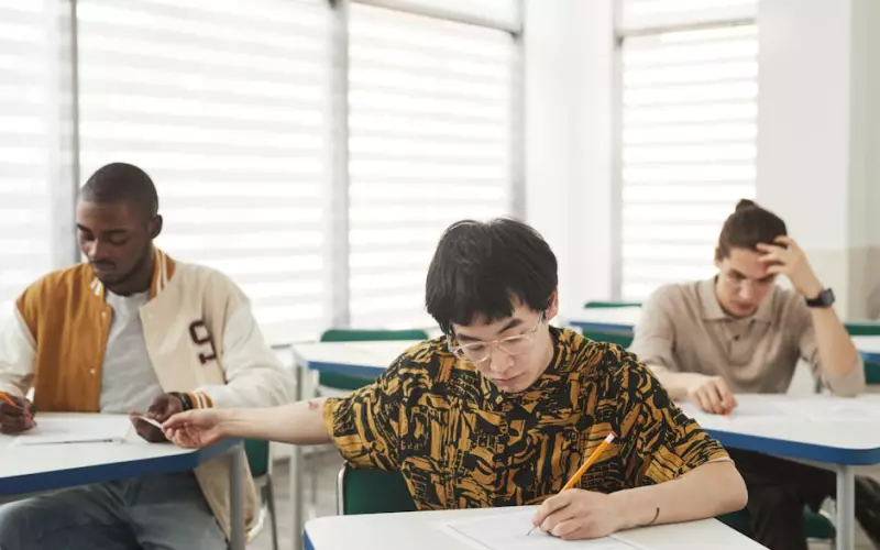 丈夫有外遇跟出轨有什么区别(老公外遇跟出轨有什么区别)