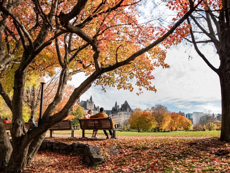 男朋友手机不删除你的丑照 他是什么心理？