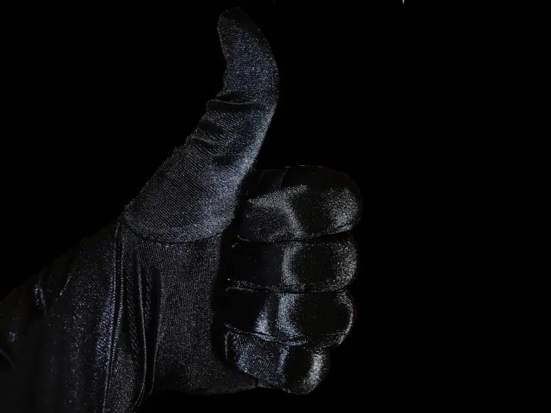 女人有哪些小动作，是男人非常喜欢的，欲罢不能的