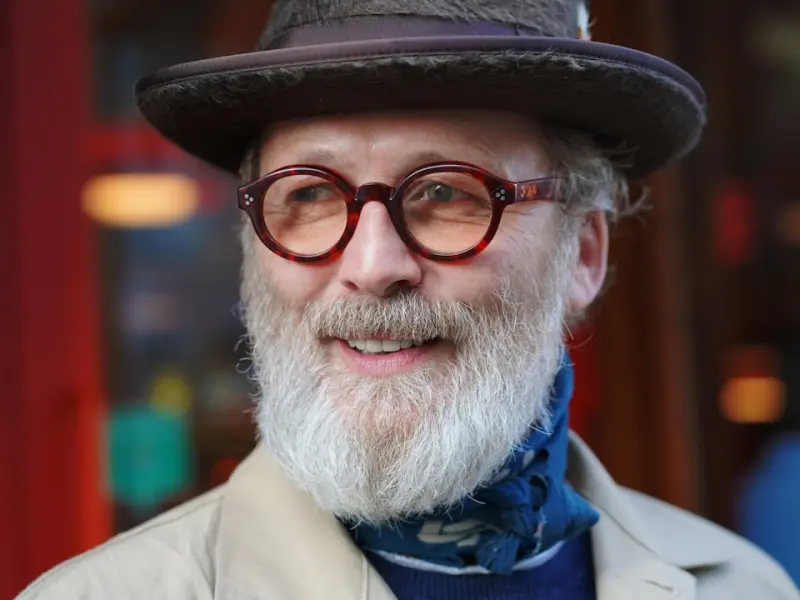 一个女人喜欢上了两个男人，怎么办？