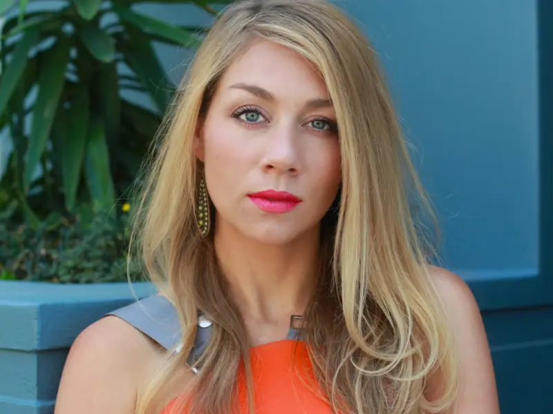 恋爱中女人要怎么做，才能不卑不亢？