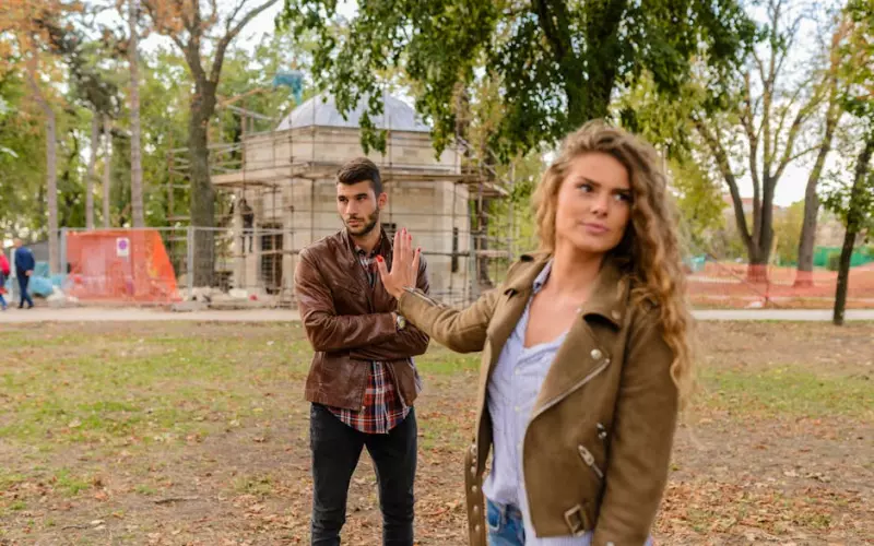 挽回男友不拒绝也不回复怎么办？