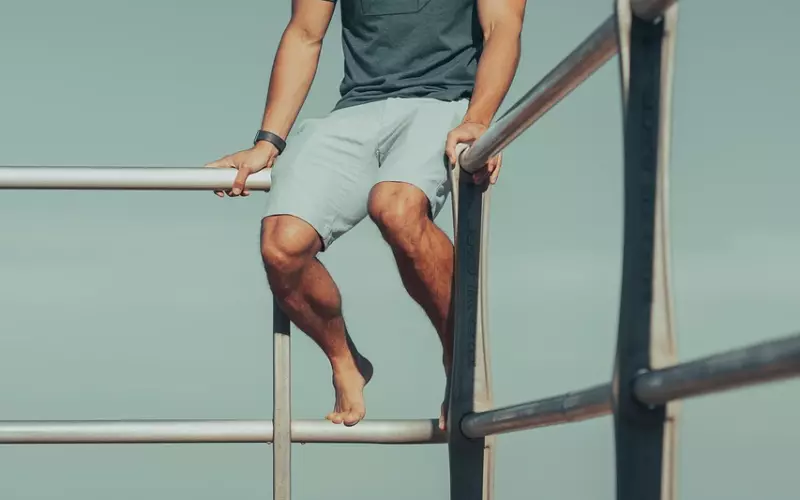 媳妇婚后出轨，老婆一直闹离婚怎么办？男人挽回老婆的正确方式