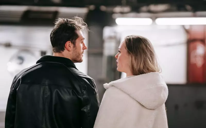 分手后前男友跟他前女友复合了 我该怎么办