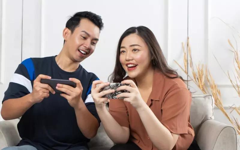 老公出轨女网友我该怎么办(如何原谅打游戏的老公出轨)