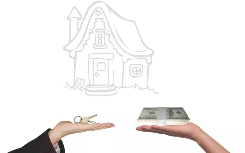 疫情期间，房东不肯免租怎么办？