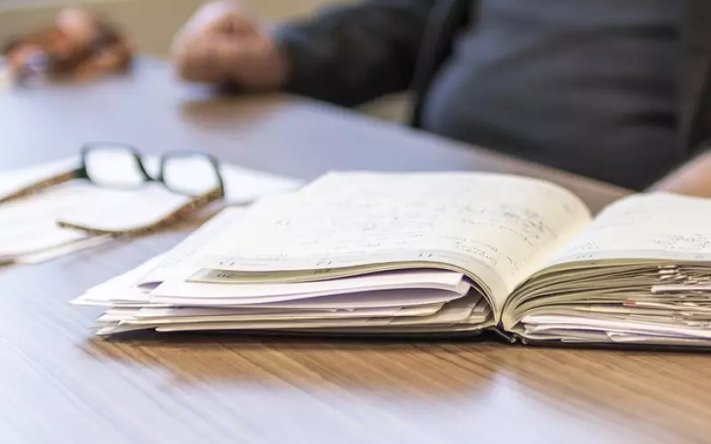 工作压力大 我和男友感情变淡了怎么办