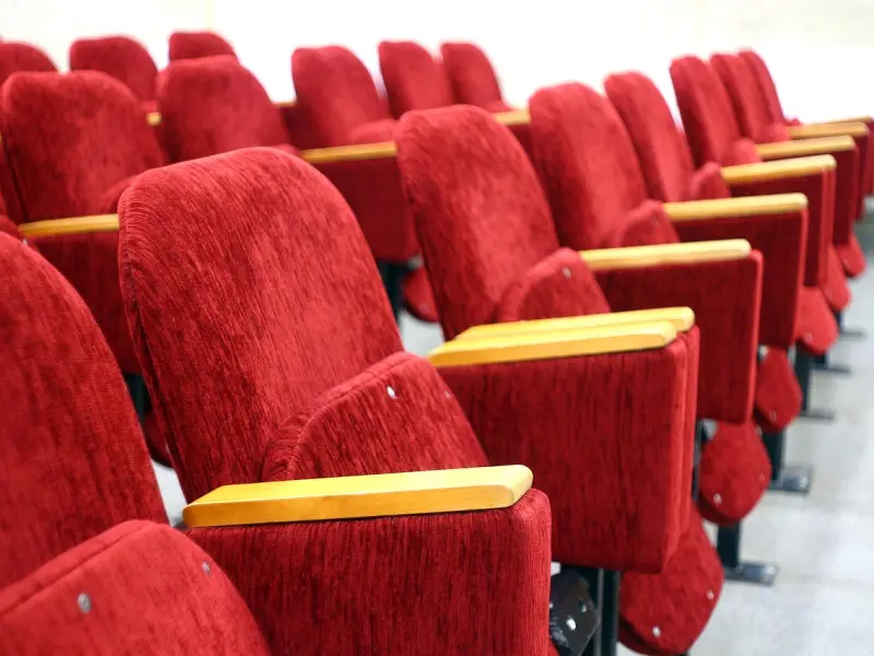 在一起久了没有新鲜感怎么办？