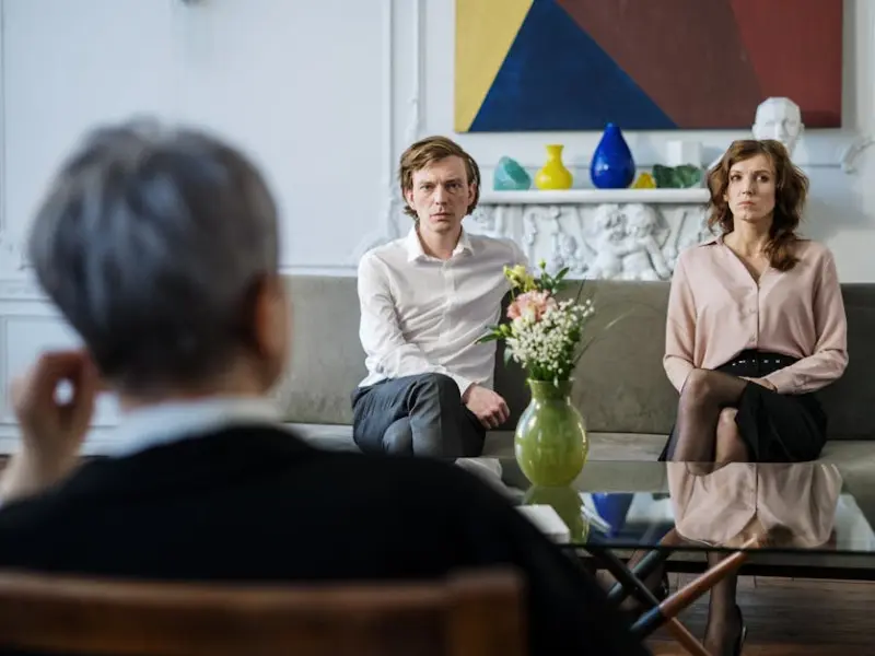 避免婚姻危机，女人该怎么做？