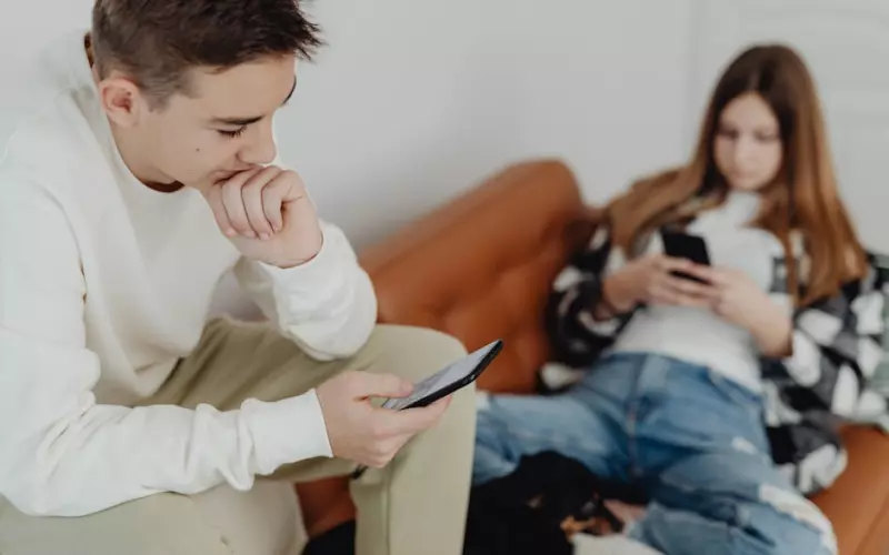 网恋奔现要注意什么(男生网恋要注意什么)