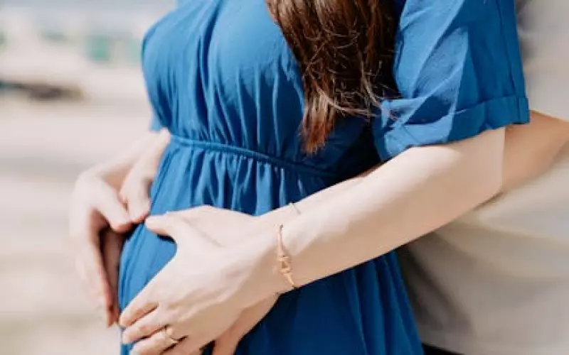 小三怀孕坚持要生原配怎么处理(小三怀孕了聪明原配该怎么处理)