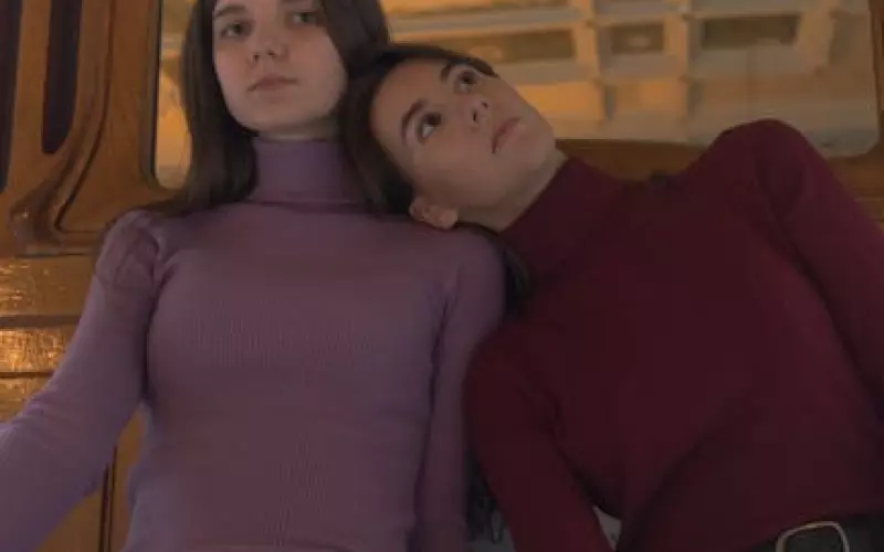 男女之间有婚外情怎么办(三种男女关系容易出现婚外情)