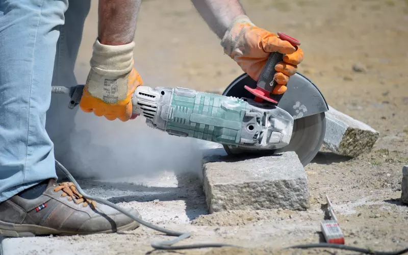 遇到情敌怎么办？三招分离第三者。