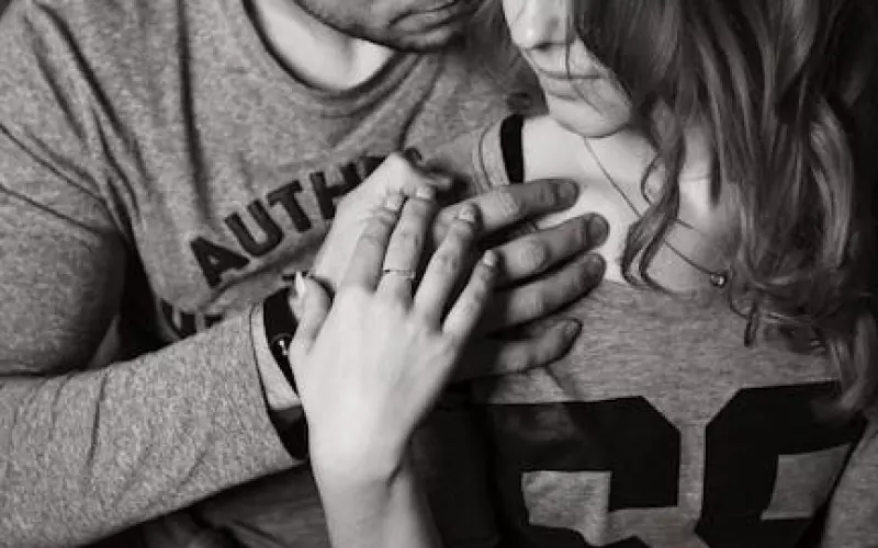 老婆出轨怎么办怎样才能挽救婚姻(老婆出轨如何挽救出轨的婚姻)