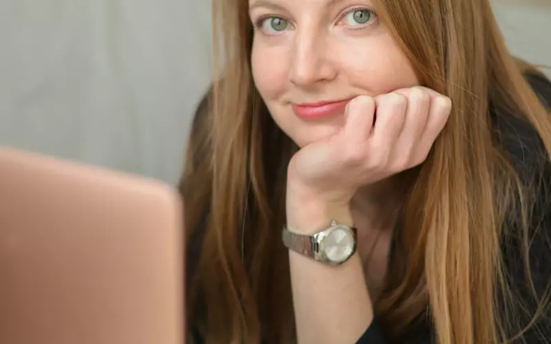 网恋奔现第一次见面要怎么做女生(网恋奔现第一次见面要怎么做)