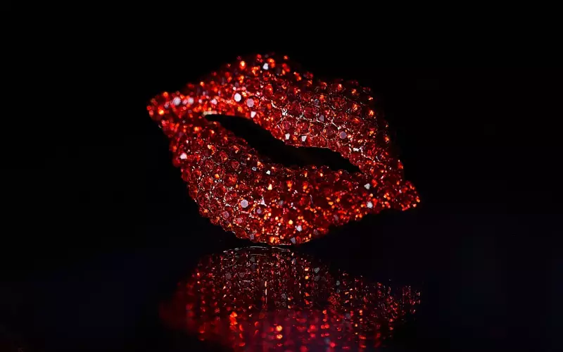 女人最想被吻的不是嘴唇，女人最想被吻的6个地方