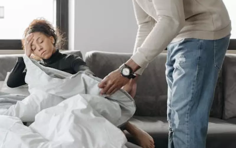 发现老公有外遇怎么处理为最好(丈夫疑似出轨后如何修复夫妻关系)