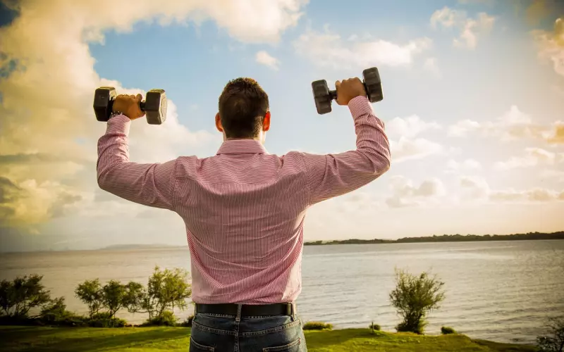 吵架他都不愿意跟你分手的原因是什么