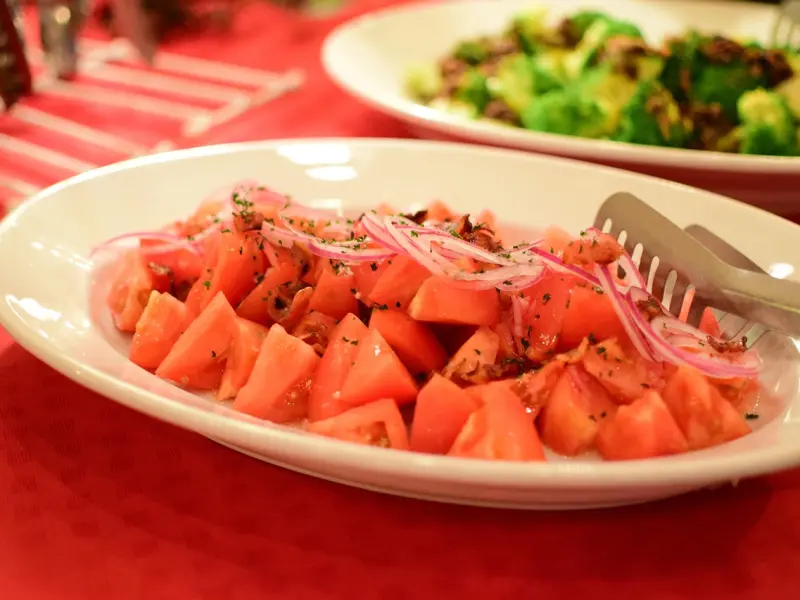 当女生对你有这几种暗示，你就可以发起进攻了！