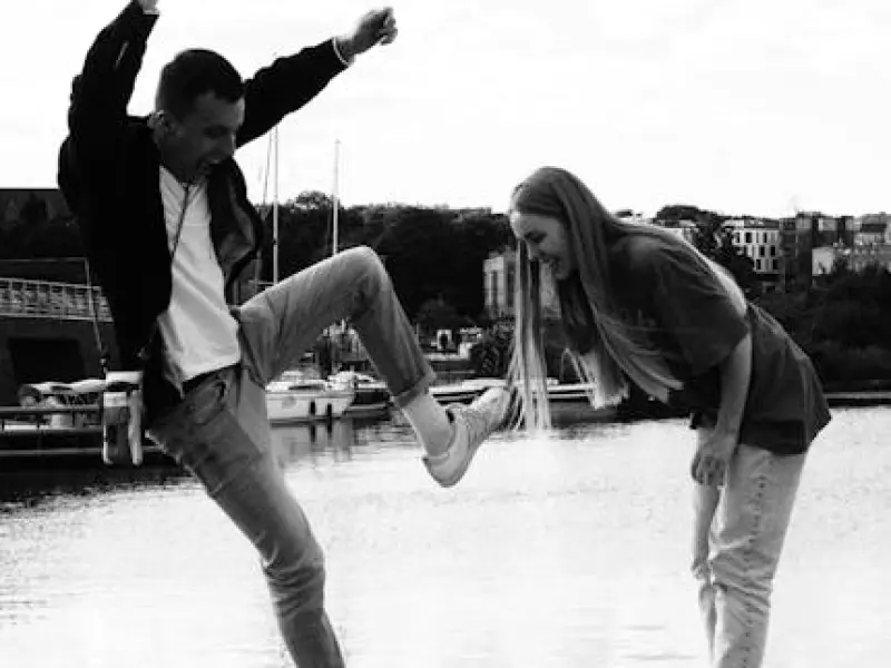 男人这样“欺负”你，不是不爱，而是爱你到了极致