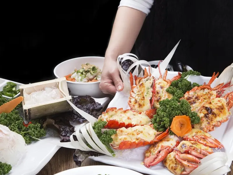 当一个男人离不开你了，那他一定会经常对你说这4句话