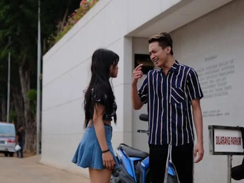 男人什么时候“联络”你，揭示了他有多爱你！