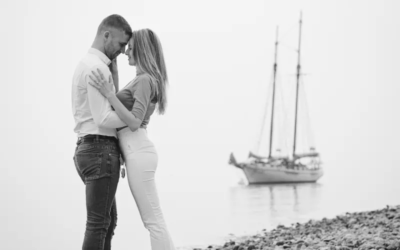 男人和女人上床不一定是爱她