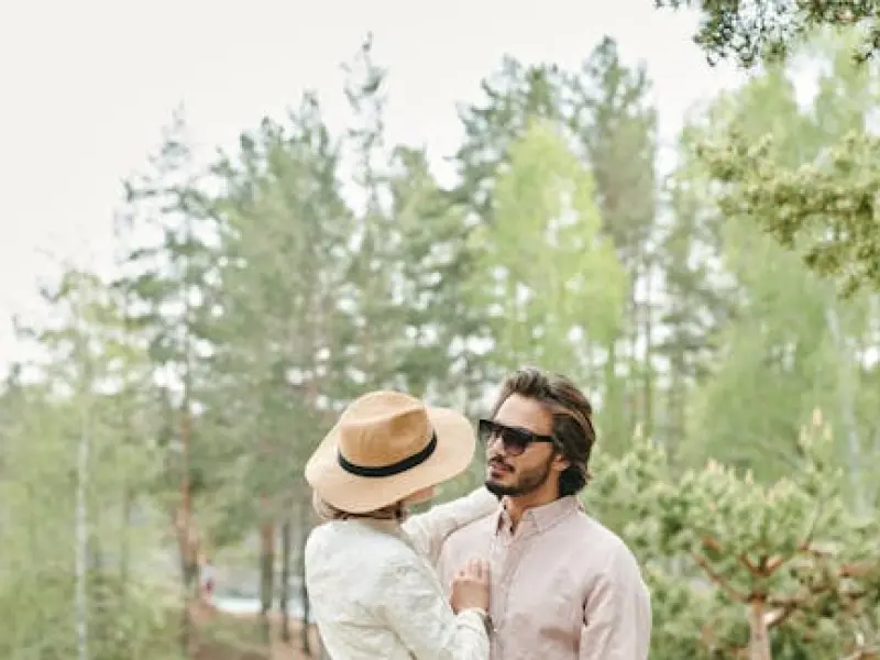 当男人喜欢上你，会不自觉发出这6个“信号”，你收到了吗？