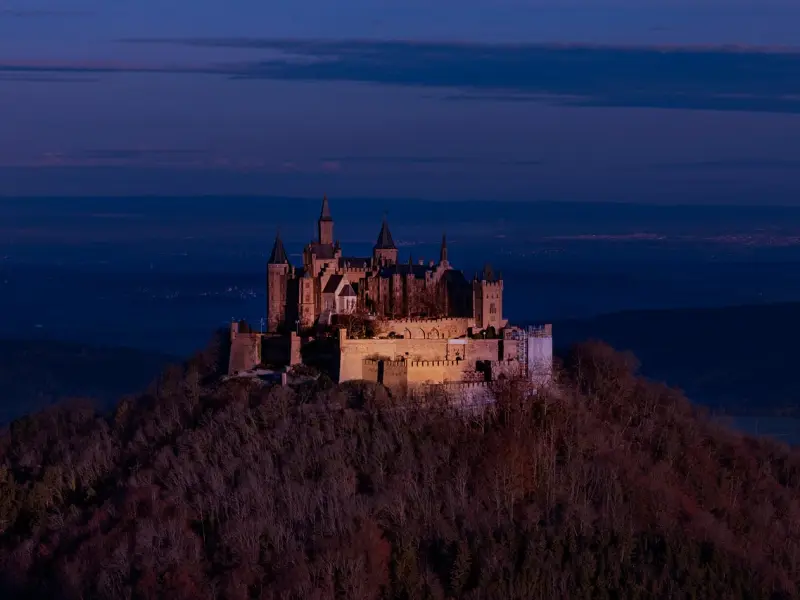 中年女人出轨，十有八九是“看上”了这4样东西，错不了！