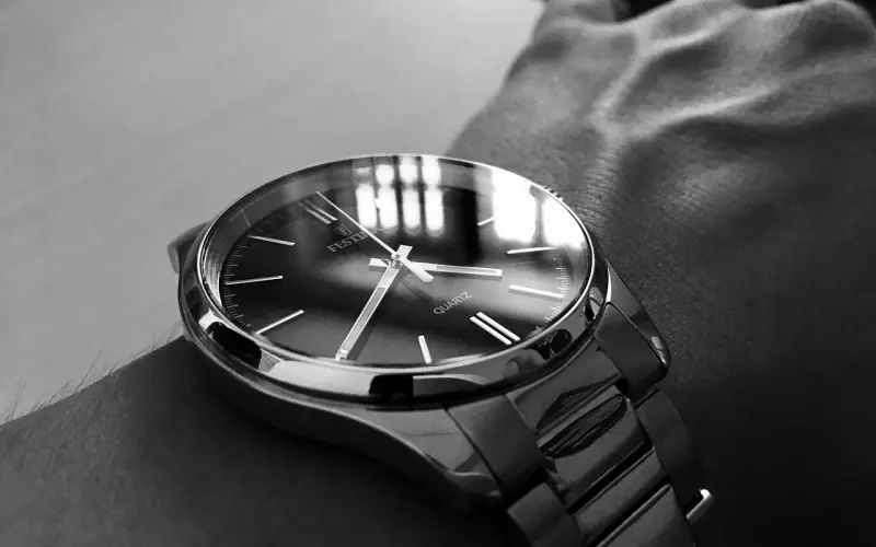 小三逼宫时，有手腕的女人会这么做！