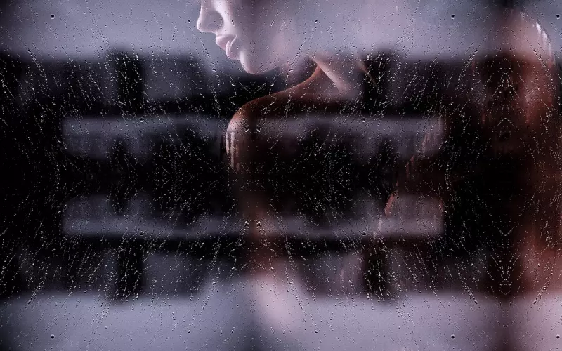 女人对一个男人动真情时，这6个行为藏不住