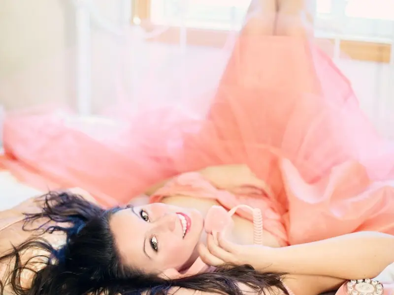 女人心里有了别人，即便藏得再好，也会在这些细节上露出破绽