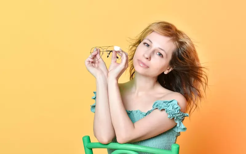 女人想被你“思念”的时候，会用这些举动引起你的注意！