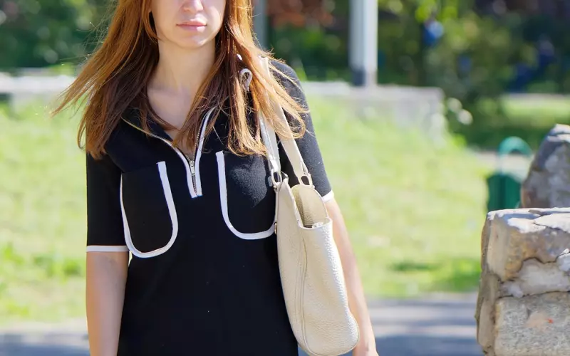 交往时，女生到底该不该死守住那条底线？