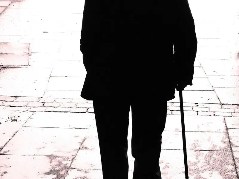 异性交往，有这些表现的男人，心根本就不在你的身上，别不懂