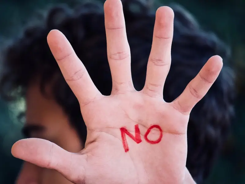 异性交往，女人不拒绝你这三件事，其实已经默许当你老婆了