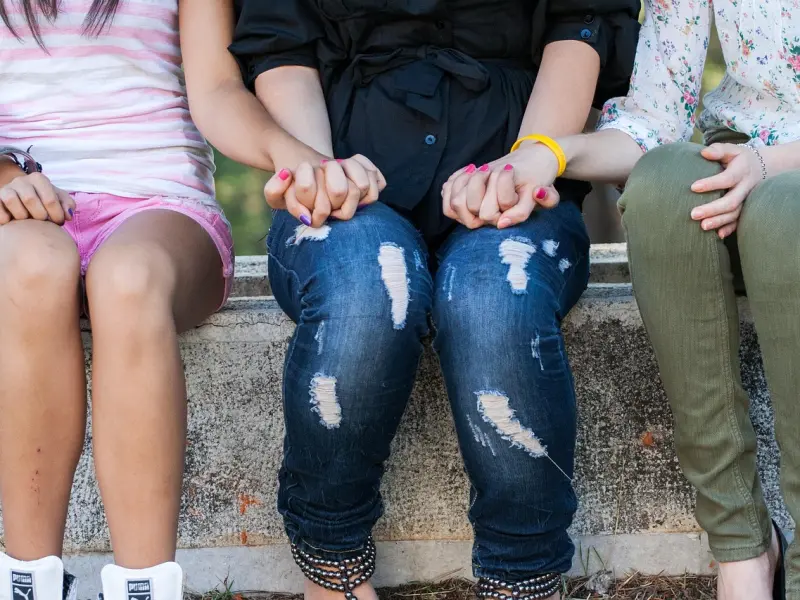 异性相处时，一旦跨过了这3个“禁地”，朋友关系注定不纯洁了！