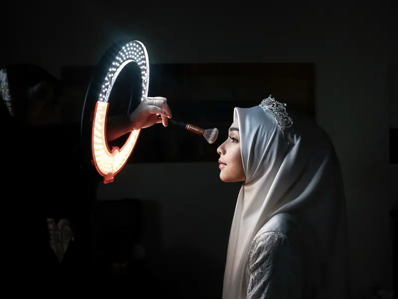 异性相处，要少做这4件事，做多了就变成陌生人了