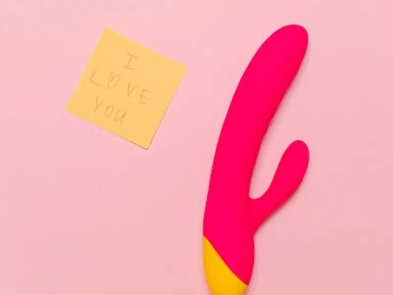 异性相处，男人“主动”告诉你3个隐私，八成是认定你了