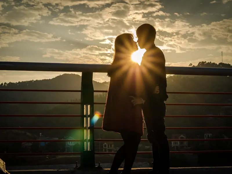 异性相处，男人最喜欢和“臭味相投”的女人在一起，因没有顾虑