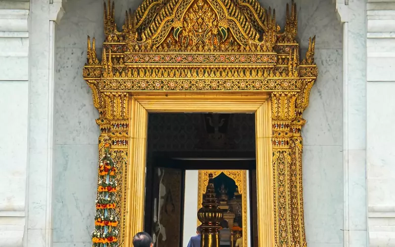 往生的时候，观世音菩萨、大势至菩萨来接行不行？