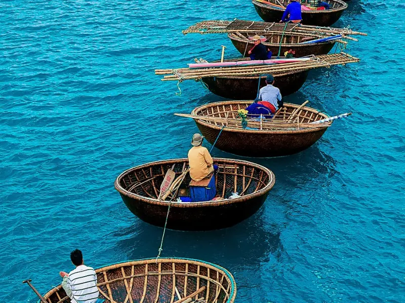 人到中年，这几种异性之间的暧昧关系最是危险，别去玩火！