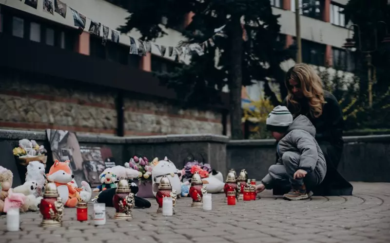 当佛诞遇上母亲节，难得的殊胜 | 以爱母之心供灯礼佛，以敬佛之心孝敬母亲！