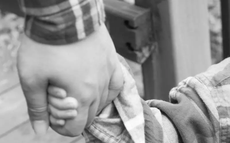 当感情出现误解，该如何重建信任，挽回真爱？