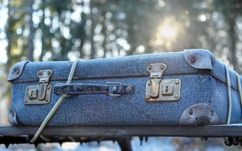两个人去旅行，比行李箱更容易磨损的是爱情