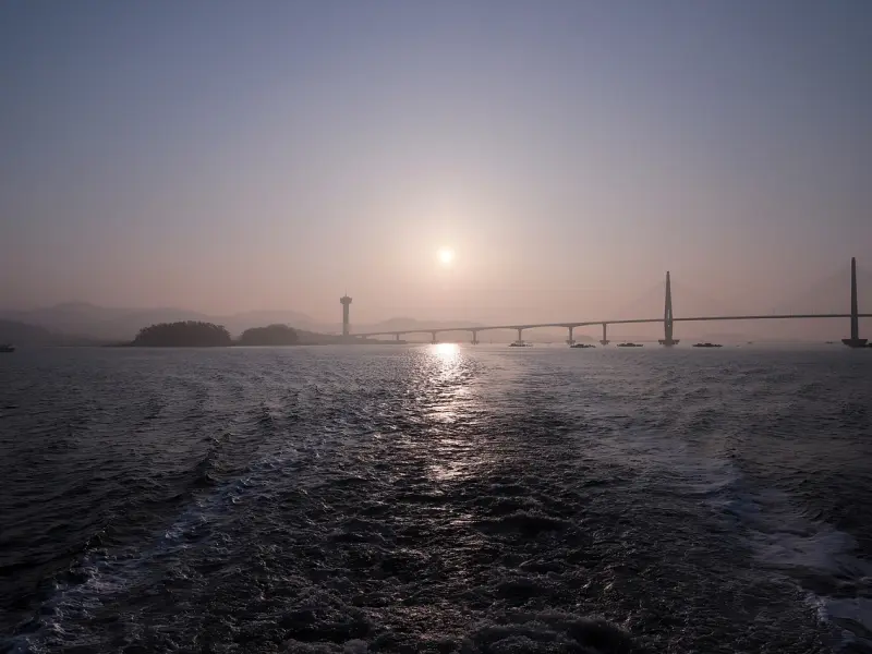 两个有家庭的人相爱，还放不下，这样做才是最理智的