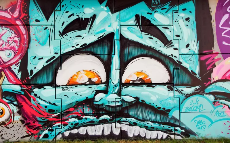 跟别人搞暧昧的时候，搞暧昧被男朋友发现怎么挽回