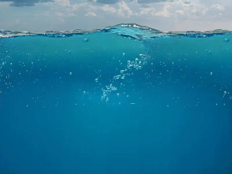 男人爱你深不深，这5个时刻见分晓，别假装看不懂